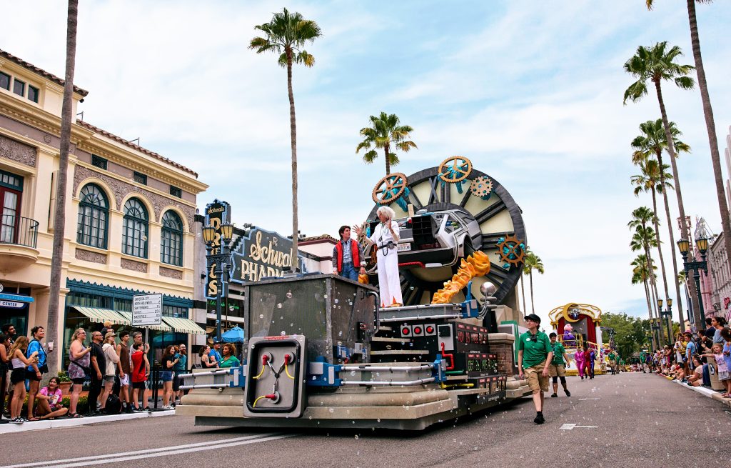 02_Universal Mega Movie Parade - Back to the Future