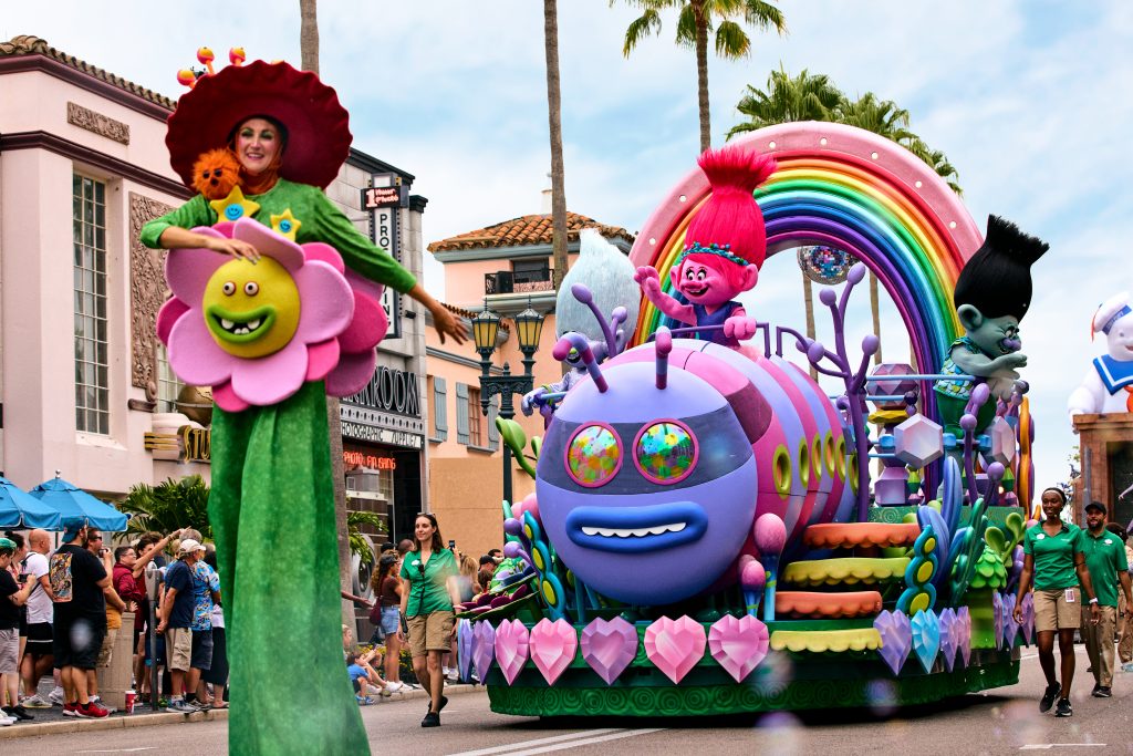 04_Universal Mega Movie Parade - Trolls