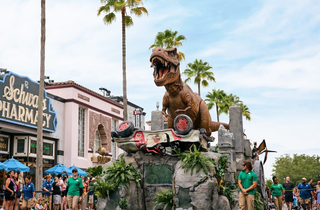 09_Universal Mega Movie Parade - Jurassic World